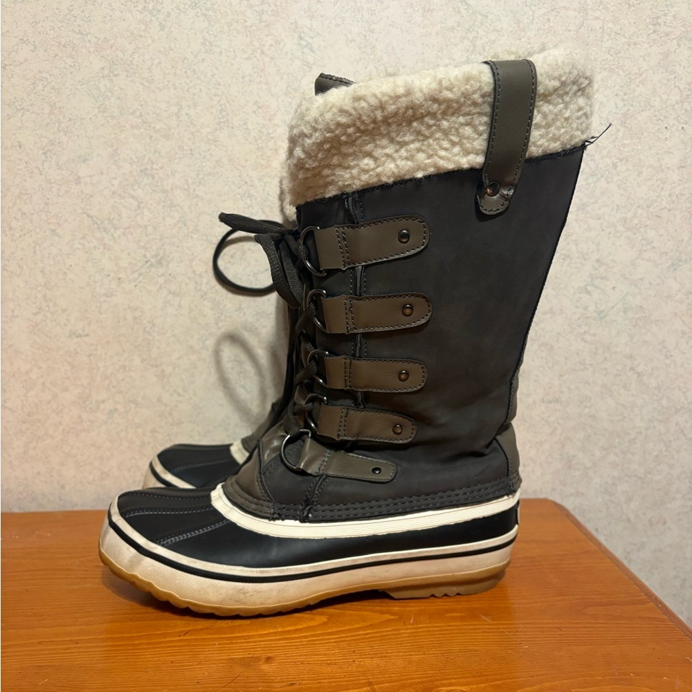 Portland Boot Company Tall Duck snow boots Fur lined Winter Snow Boots Size 6.5
